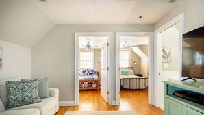 6 Schlafzimmer, Schreibtisch, kostenloses WLAN, Bettwäsche