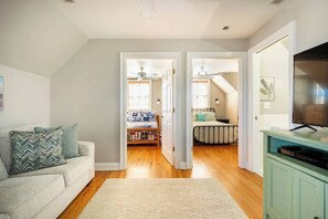 6 chambres, bureau, Wi-Fi gratuit, draps fournis