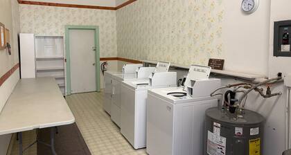 Tahoe Donner Condo, Ski-In Ski-Out, Cozy Mountain Retreat