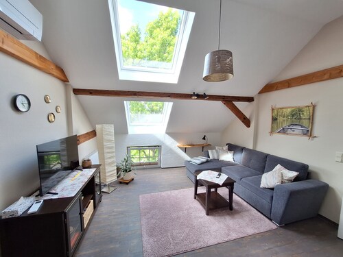 Ferienwohnungen "Zum Fährmann"
Dachgeschosswohnung "Knechtekammer"