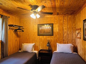 1 makuuhuone, silitysrauta/-lauta, Wi-Fi, vuodevaatteet