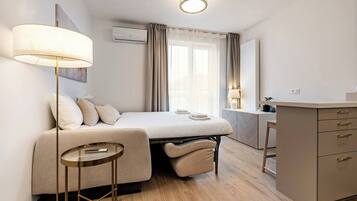 1 bedroom, iron/ironing board, WiFi, bed sheets