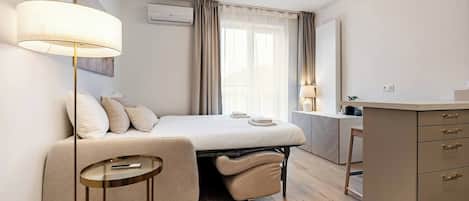 1 bedroom, iron/ironing board, WiFi, bed sheets