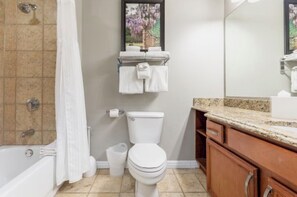 Haartrockner, Handtücher, Seife, Shampoo