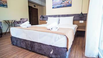 Soundproofing, free WiFi