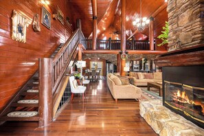 Interior - 4BR & Game Loft w Hot Tub & Theater, Sleeps 8! (Sevierville)