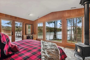 Iron/ironing board, travel cot, WiFi, bed sheets - Hughes Hideaway | Lakefront Cabin Near Town (Lakeside)