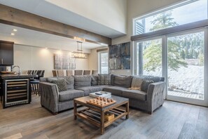 Interior - Snowcreek # 754 Luxury Mammoth Lakes getaway (Mammoth Lakes)