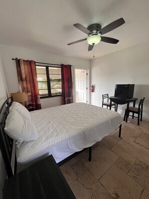 1 chambre, Wi-Fi gratuit, draps fournis