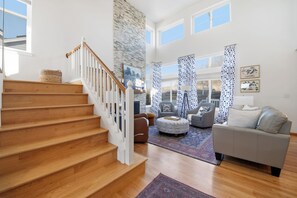 Interior - Modern 4 Bedroom Castle Rock Home (Castle Rock)