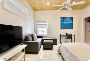 Room - 2-ensuite bedrooms detached beach house& yard in superb Delray 1 milefrom beach (Delray Beach)