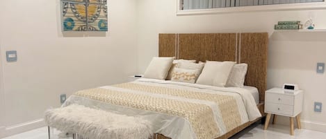 2 dormitorios, escritorio, tabla de planchar con plancha y wifi