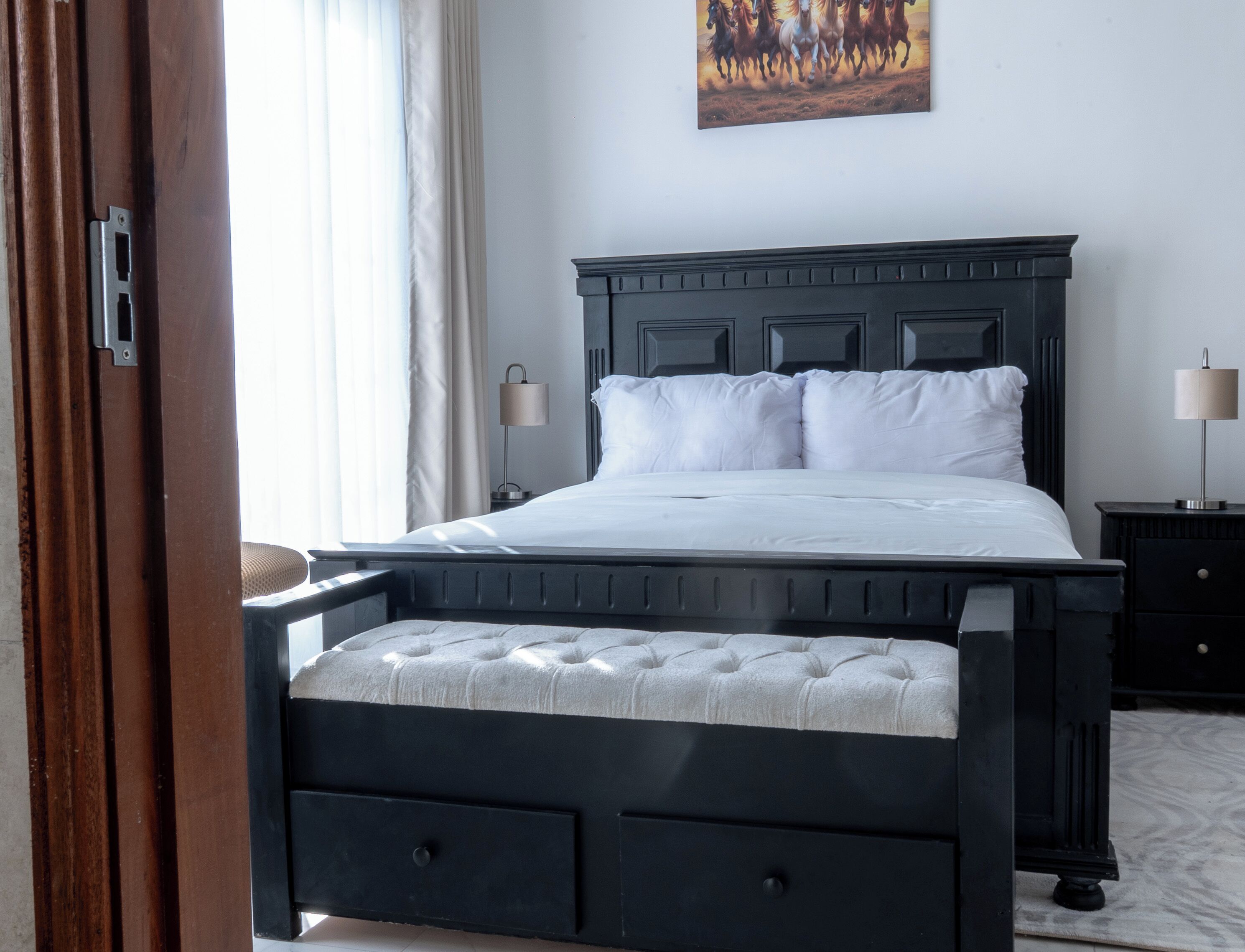 3 bedrooms, iron/ironing board, WiFi, bed sheets