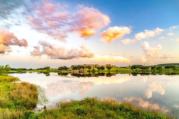 Pemandangan darat dari hartanah
