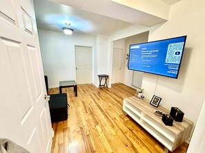 Living area - Magnificent apartment - Little Italy (Montréal)