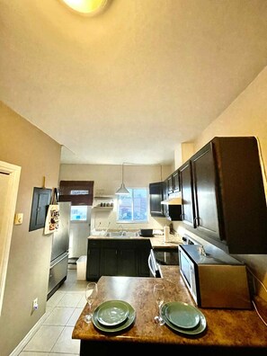 Private kitchen - Magnificent apartment - Little Italy (Montréal)