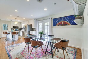 Dining - 5 Mi to Dtwn Austin: Stylish Home w/ Office & Yard (Austin)