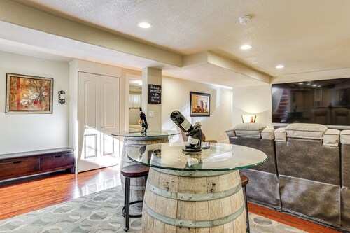 Group Getaway 3 Mi to Cherry Creek State Park!