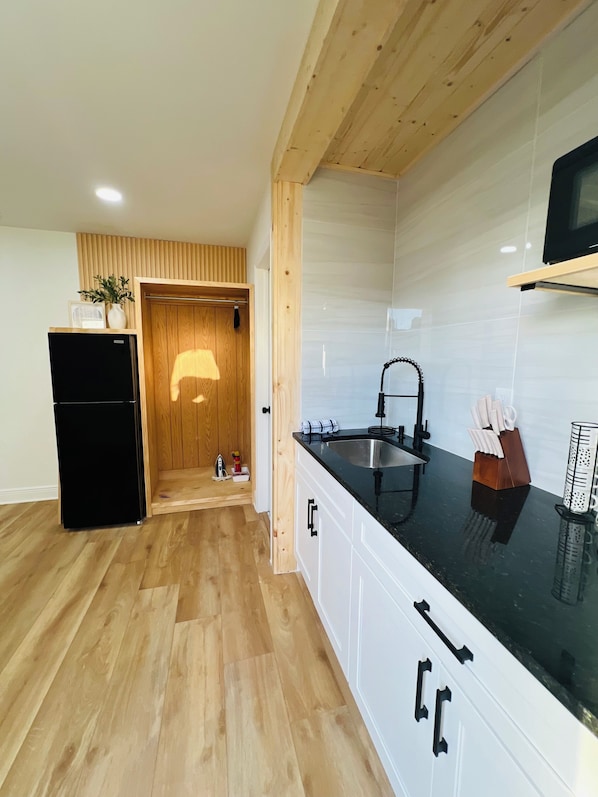 Private kitchen - Blue Escape for two. Steps from the casino (Tampa)