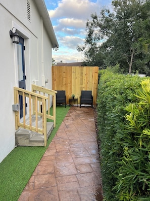 Terrace/patio - Blue Escape for two. Steps from the casino (Tampa)