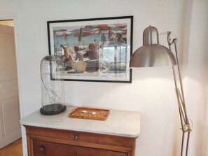 Interior - MerSea Beach House at only 10 meters from the Beach in Sainte-Maxime. (Sainte-Maxime)