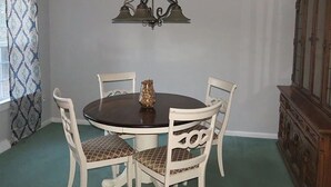 Dining - Quiet Oxford Home with Modern Comforts (Oxford)