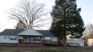 Exterior - Quiet Oxford Home with Modern Comforts (Oxford)