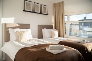 3 bedrooms, iron/ironing board, free WiFi, bed sheets - Comfortable Stay - Close to Chester City Centre (Cheshire West and Chester)