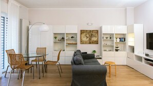 Unclassified image, 5 of 22, button - [Charm & Style Bari] Large Central Apartment (Bari)