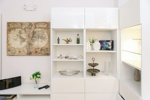 Interior - [Charm & Style Bari] Large Central Apartment (Bari)