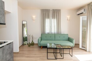 Smart TV - Local Living House Tinos (Tinos)