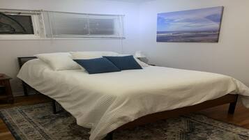 2 slaapkamers, een strijkplank/strijkijzer, wifi, beddengoed