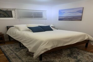 2 slaapkamers, een strijkplank/strijkijzer, wifi, beddengoed