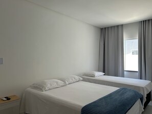3 chambres, fer et planche à repasser, accès Internet, draps fournis