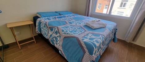 3 soverom, skrivebord, strykejern/-brett og wi-fi (inkludert)