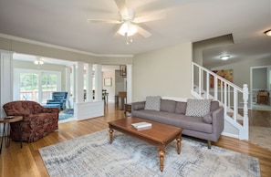 TV, fireplace - Faber VA Hilltop Escape - On Route 151 - Sleep 10 - New Sauna, Firepit and Deck (Faber)