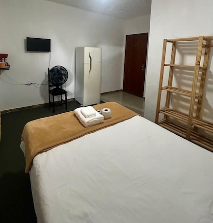 Suite económica, balcón, vistas al mar | Wifi gratis