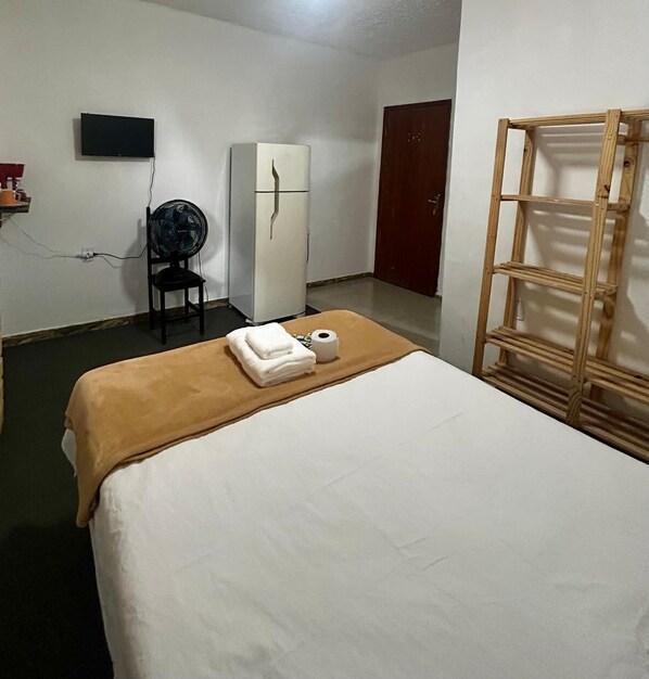 Economy Suite, Balcony, Sea View | Free WiFi - Suítes Prime (Marataízes)