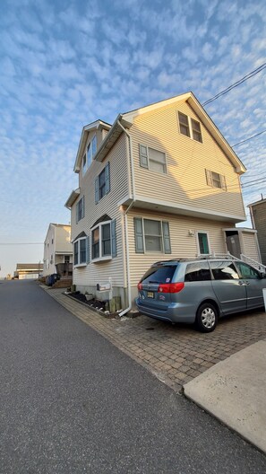 Exterior - Steps from the beach!  Open floor plan perfect for large families! (Lavallette)