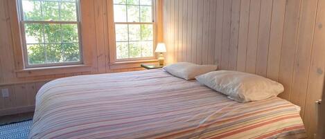 4 間睡房、熨斗/熨衫板、上網、床單