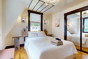 3 chambres, fer et planche à repasser, Wi-Fi gratuit, draps fournis