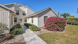 Exterior - Minutes to Beaches & Dining | 3BR/2BA North Naples (Naples)