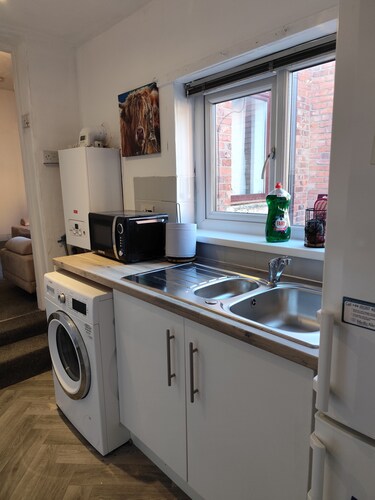 Lovely 5 bedrooms in a quiet area where guests can enjoy their stay near thepark