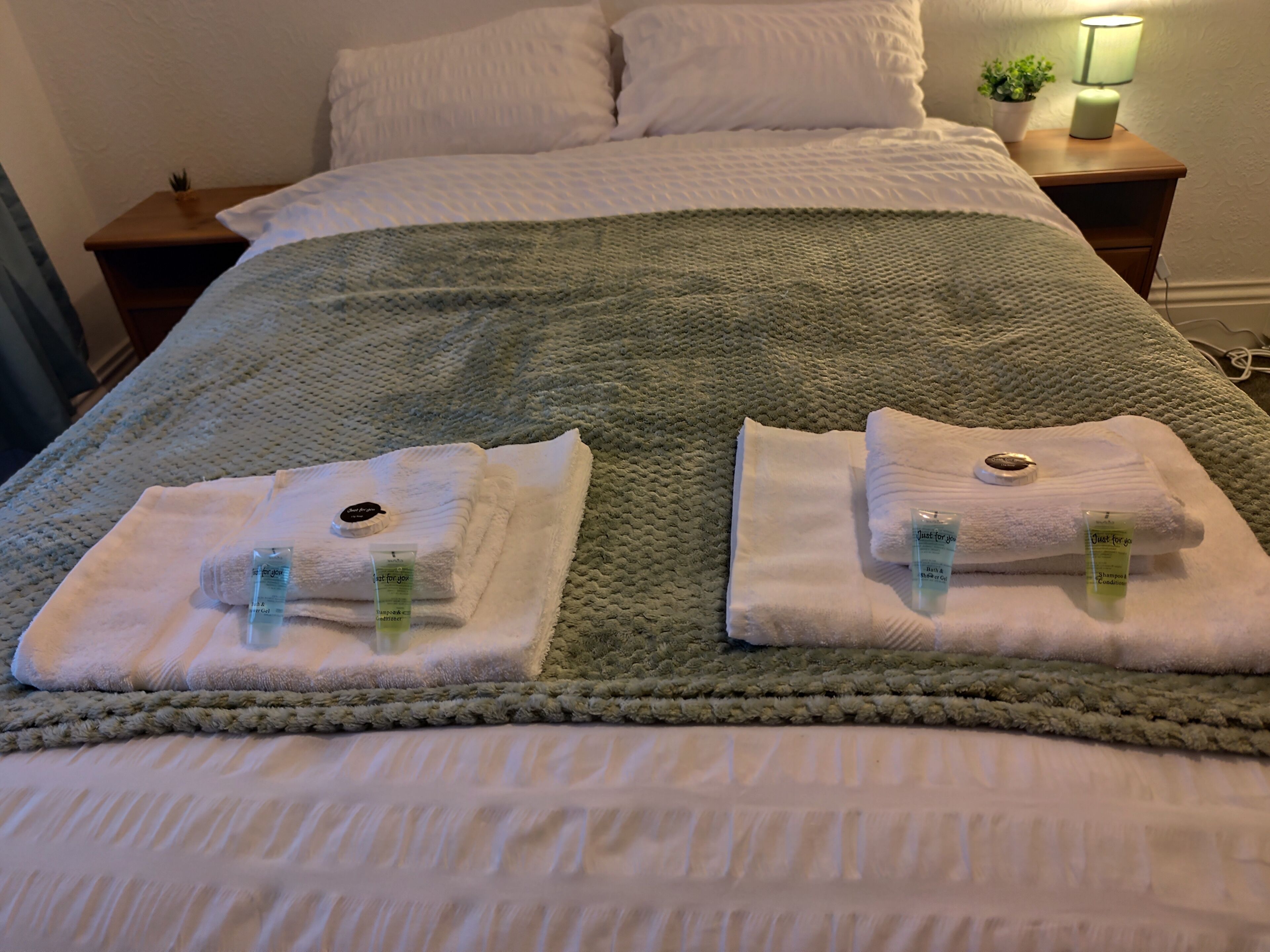 5 chambres, accès au Wi-Fi (inclus)