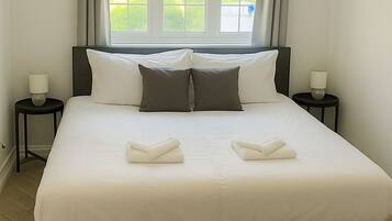 2 makuuhuonetta, silitysrauta/-lauta, ilmainen Wi-Fi, vuodevaatteet