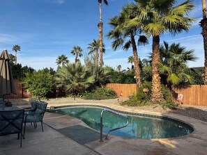 Pool - 3-bedroom house in enchanting Cathedral City with pool (Cathedral City)