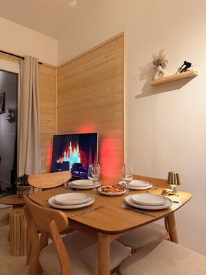 Dining - Charming duplex | 2-4 persons | Near La Plagne resort (Aime-la-Plagne)