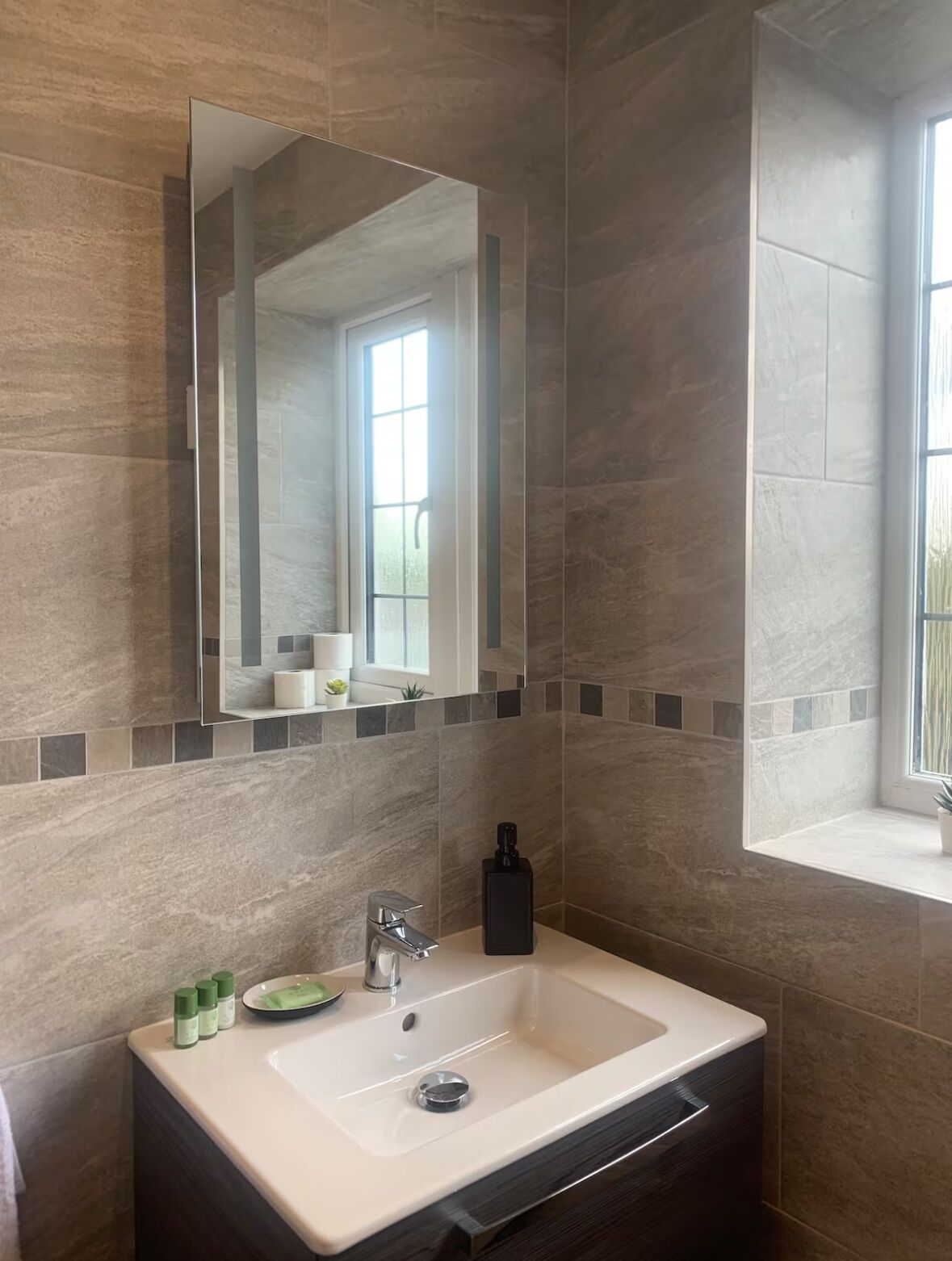 Bruser, håndklæder, Sæbe, Toiletpapir