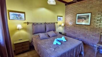 Superior Double Room, Garden View | In-room safe, free WiFi