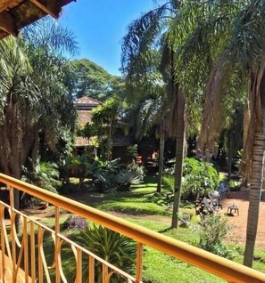 Property grounds - Hotel & Restaurant Las Brisas (Puerto Esperanza)